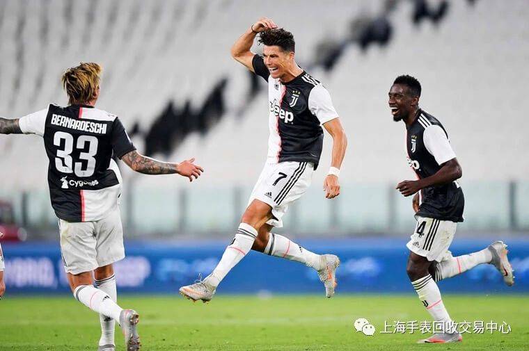 
C罗真的很爱满天星 出席甲级联赛再度亮出天价钻表：BJL平台(图1)